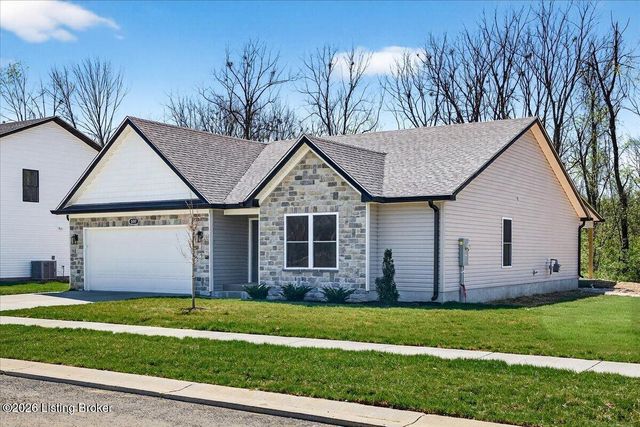 8209 Roseborough Rd, Louisville, KY 40228