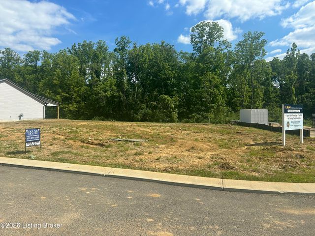8209 Roseborough Rd, Louisville, KY 40228