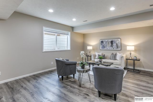 7209 S 193 Street, Gretna, NE 68028