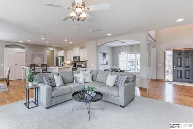 7209 S 193 Street, Gretna, NE 68028