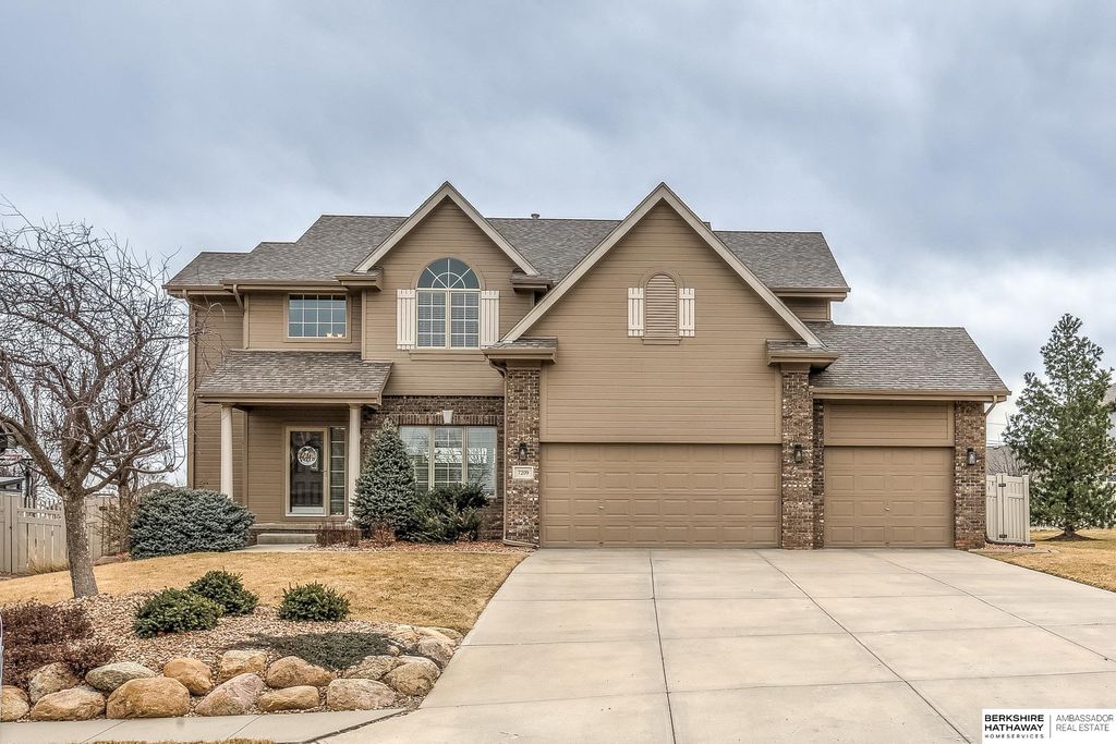 7209 S 193 Street, Gretna, NE 68028