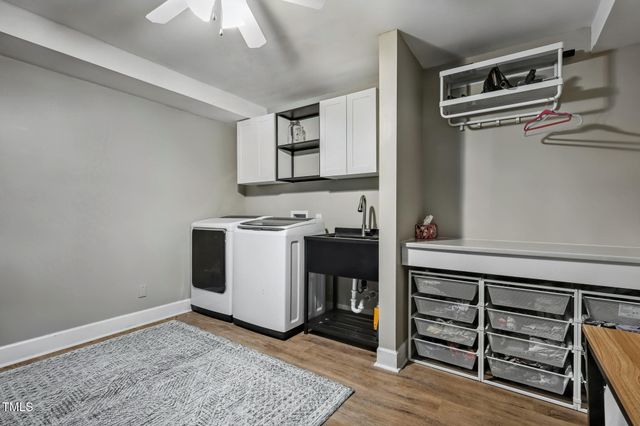 6 St James Place, Chapel Hill, NC 27514