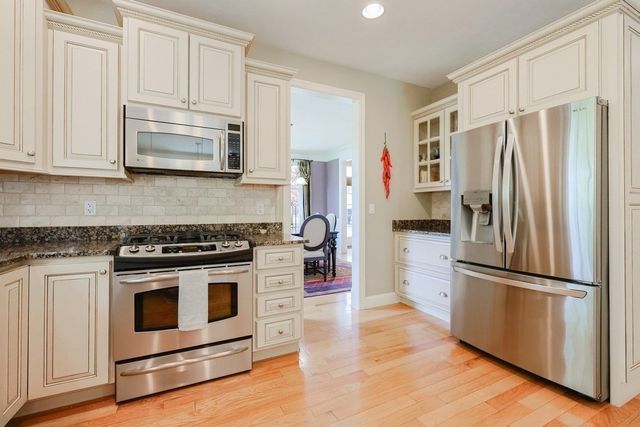 40 Adams Farm Rd 40, Shrewsbury, MA 01545