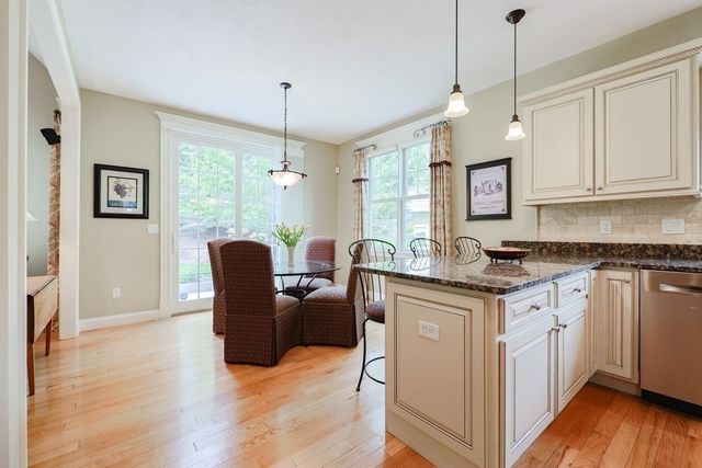 40 Adams Farm Rd 40, Shrewsbury, MA 01545
