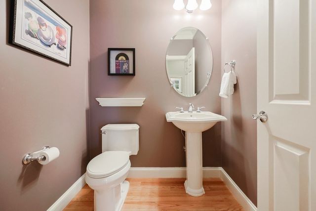 40 Adams Farm Rd 40, Shrewsbury, MA 01545