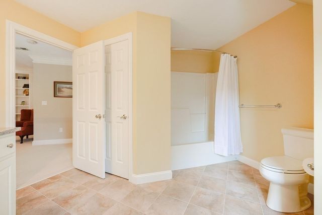 40 Adams Farm Rd 40, Shrewsbury, MA 01545