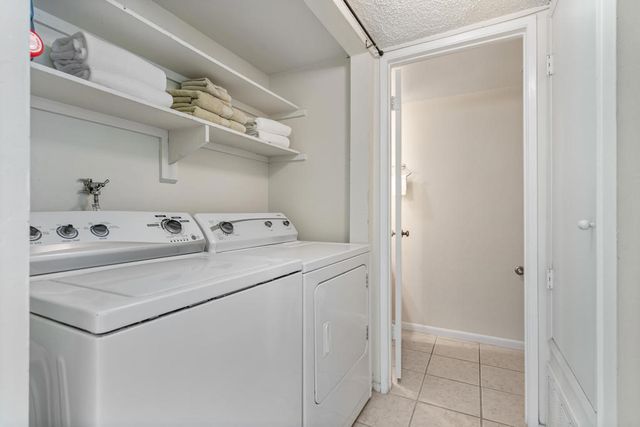 6134 Arroyo Road 4, Palm Springs, CA 92264