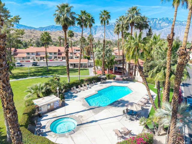 6134 Arroyo Road 4, Palm Springs, CA 92264