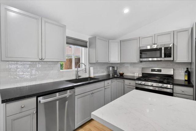 77983 Calypso Road, Palm Desert, CA 92211