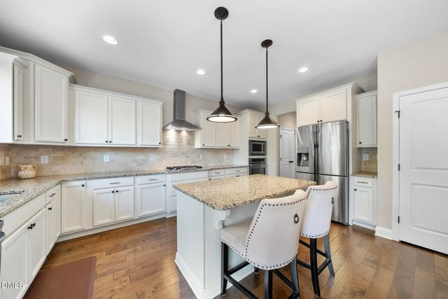 128 Pointe Park Circle, Holly Springs, NC 27540