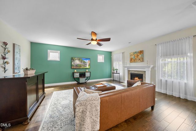 128 Pointe Park Circle, Holly Springs, NC 27540