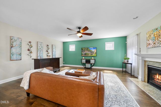128 Pointe Park Circle, Holly Springs, NC 27540