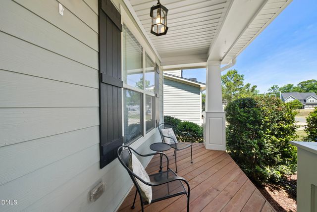 128 Pointe Park Circle, Holly Springs, NC 27540