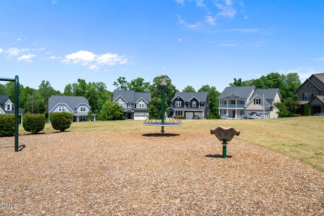 128 Pointe Park Circle, Holly Springs, NC 27540