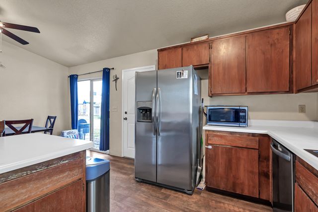 2740 Sandstone Drive, Anderson, CA 96007