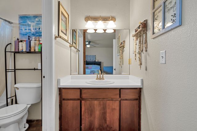 2740 Sandstone Drive, Anderson, CA 96007