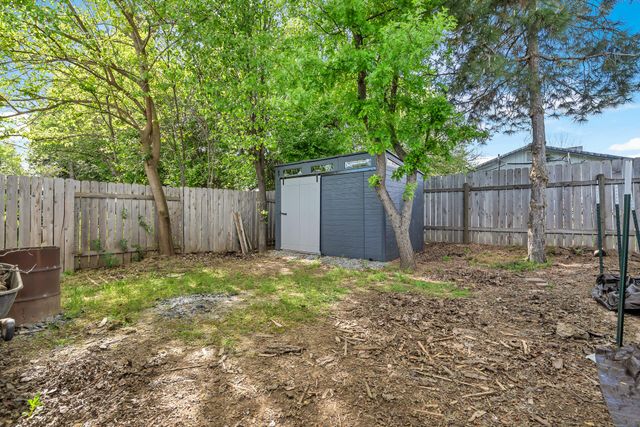 2740 Sandstone Drive, Anderson, CA 96007