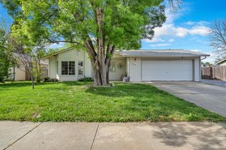 2740 Sandstone Drive, Anderson, CA 96007