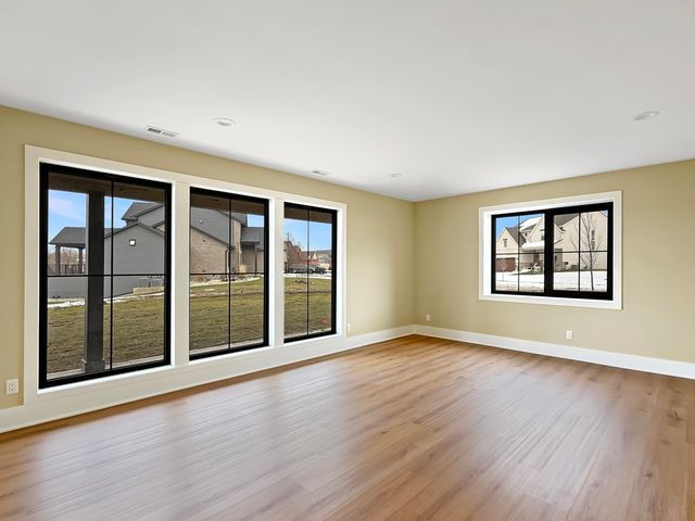 10102 Lakeview Drive, St. John, IN 46373