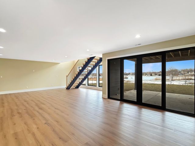 10102 Lakeview Drive, St. John, IN 46373