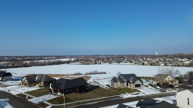 10102 Lakeview Drive, St. John, IN 46373