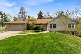8556 Brecksville Road, Brecksville, OH 44141