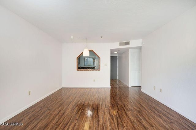 7494 E EARLL Drive 115, Scottsdale, AZ 85251