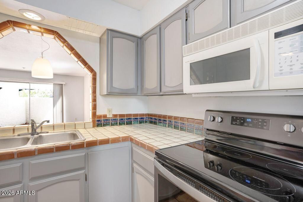 7494 E EARLL Drive 115, Scottsdale, AZ 85251 — photo 4