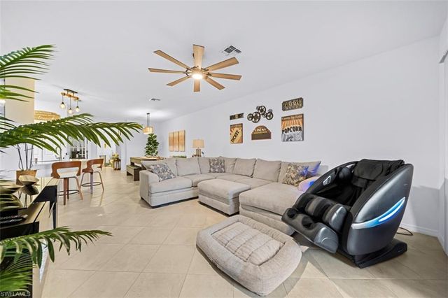 2356 Dragonfruit WAY, Naples, FL 34120