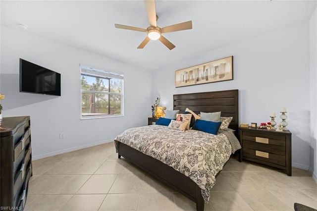 2356 Dragonfruit WAY, Naples, FL 34120