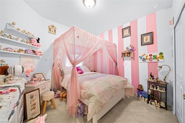 2356 Dragonfruit WAY, Naples, FL 34120