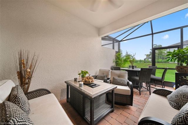 2356 Dragonfruit WAY, Naples, FL 34120