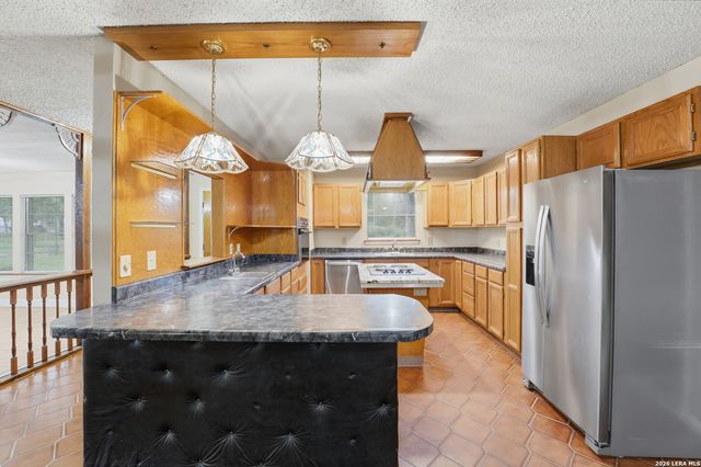 8606 State Highway 123 N, Stockdale, TX 78160
