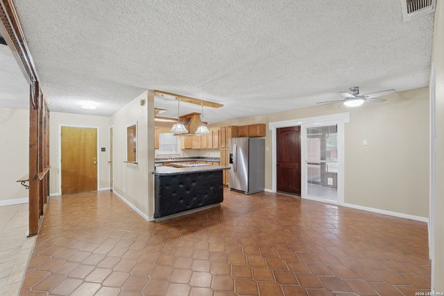 8606 State Highway 123 N, Stockdale, TX 78160