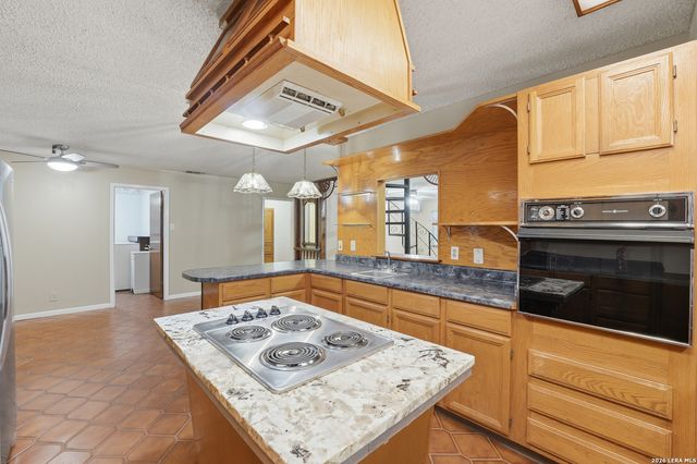8606 State Highway 123 N, Stockdale, TX 78160