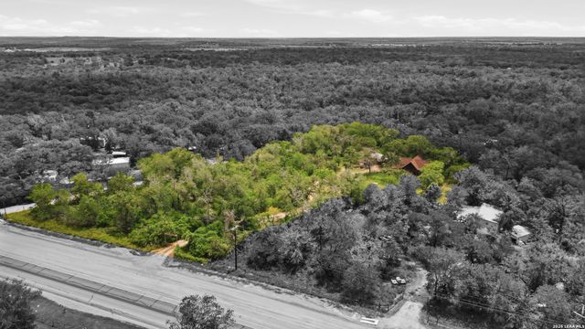 8606 State Highway 123 N, Stockdale, TX 78160