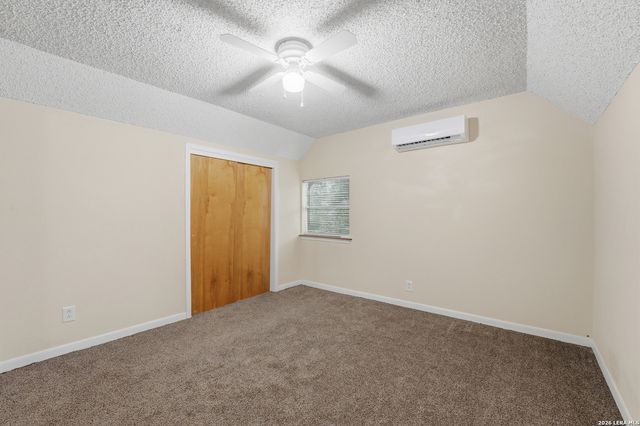 8606 State Highway 123 N, Stockdale, TX 78160