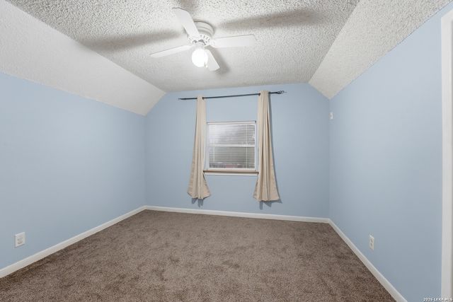 8606 State Highway 123 N, Stockdale, TX 78160