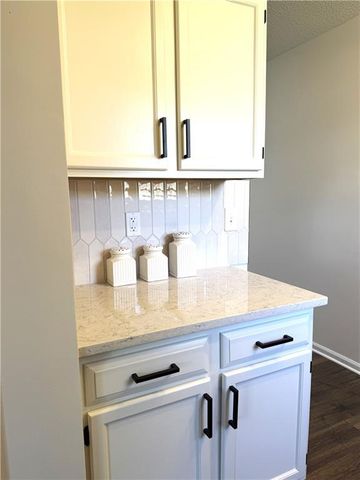 4712 McCormick Street, Lawrence, KS 66047