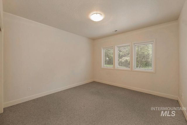 2419 North Sevenoaks Place, Eagle, ID 83616