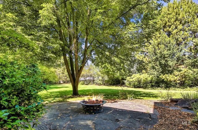 2419 North Sevenoaks Place, Eagle, ID 83616