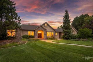2419 North Sevenoaks Place, Eagle, ID 83616