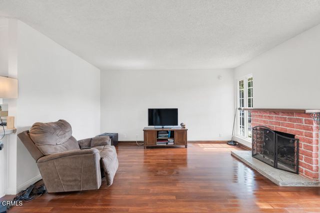 613 Orangewood Avenue, Thousand Oaks, CA 91320