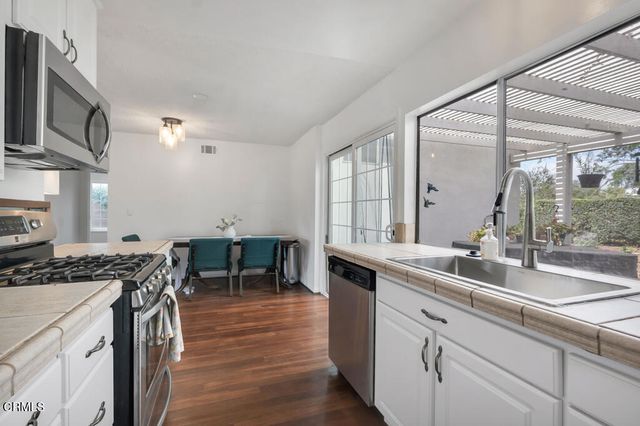 613 Orangewood Avenue, Thousand Oaks, CA 91320