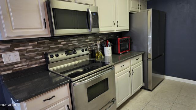 13213 N 3rd Way, Phoenix, AZ 85022