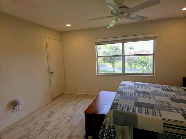 9501 Sunrise Lakes Boulevard 305, Sunrise, FL 33322