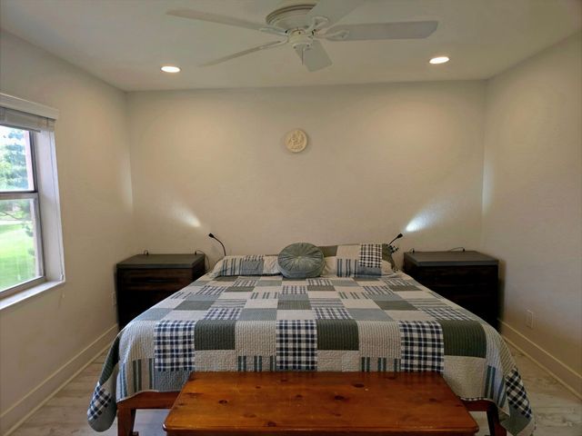9501 Sunrise Lakes Boulevard 305, Sunrise, FL 33322