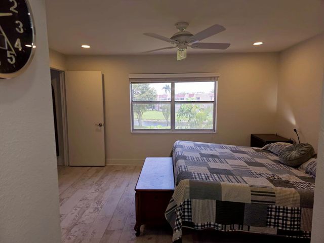 9501 Sunrise Lakes Boulevard 305, Sunrise, FL 33322