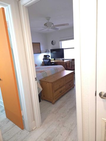 9501 Sunrise Lakes Boulevard 305, Sunrise, FL 33322