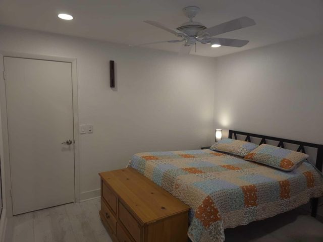 9501 Sunrise Lakes Boulevard 305, Sunrise, FL 33322